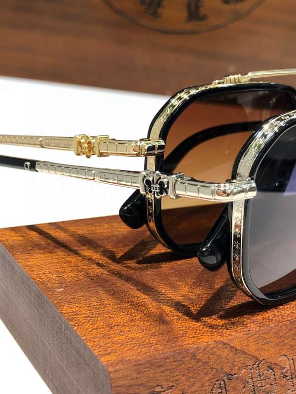 Picture of Chrome Hearts Sunglasses _SKUfw52079784fw